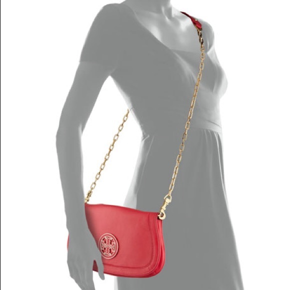 {Tory Burch} Amanda Logo Clutch - Picture 8 of 13